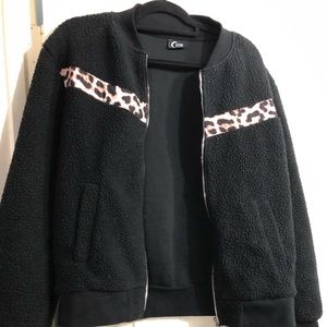 Zyia animal print Flying V black jacket with pockets Sz Med